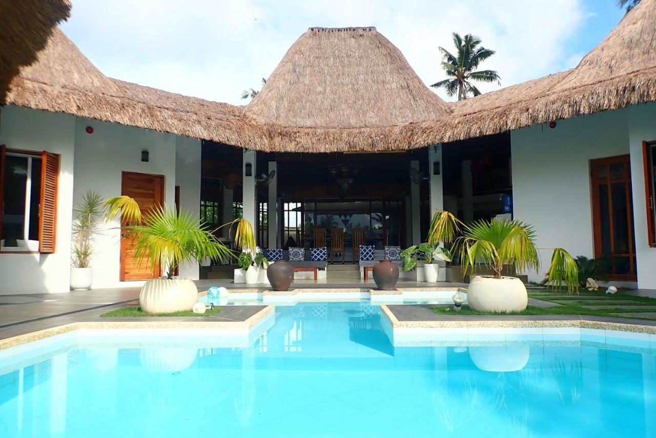 Balai Cinta Villa Panglao Exteriör bild